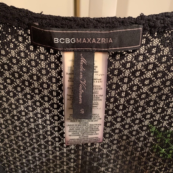 BCBGMaxAzaria Lace Ruffle Top - Picture 4 of 4